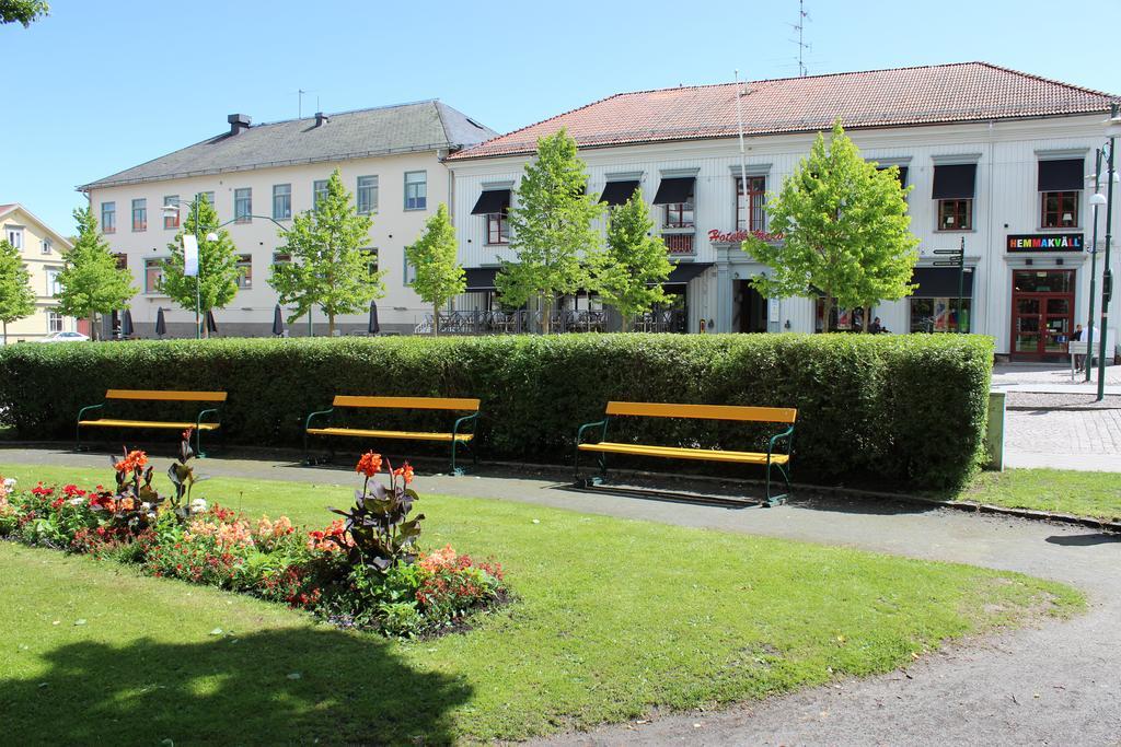 Hotell Laeckoe Lidköping Exteriér fotografie