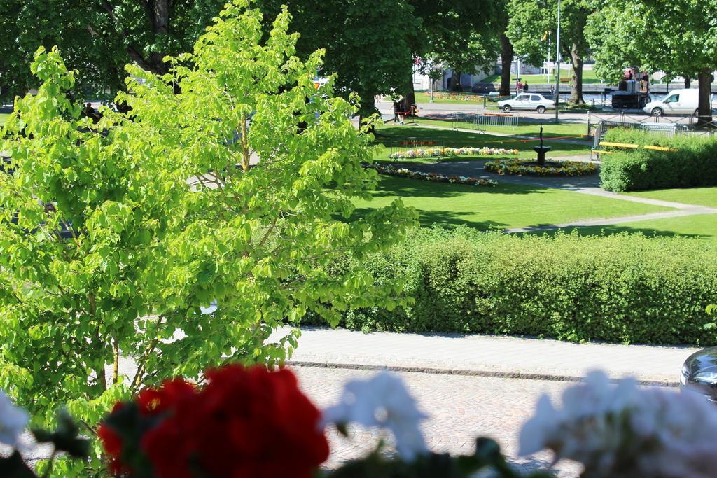 Hotell Laeckoe Lidköping Exteriér fotografie