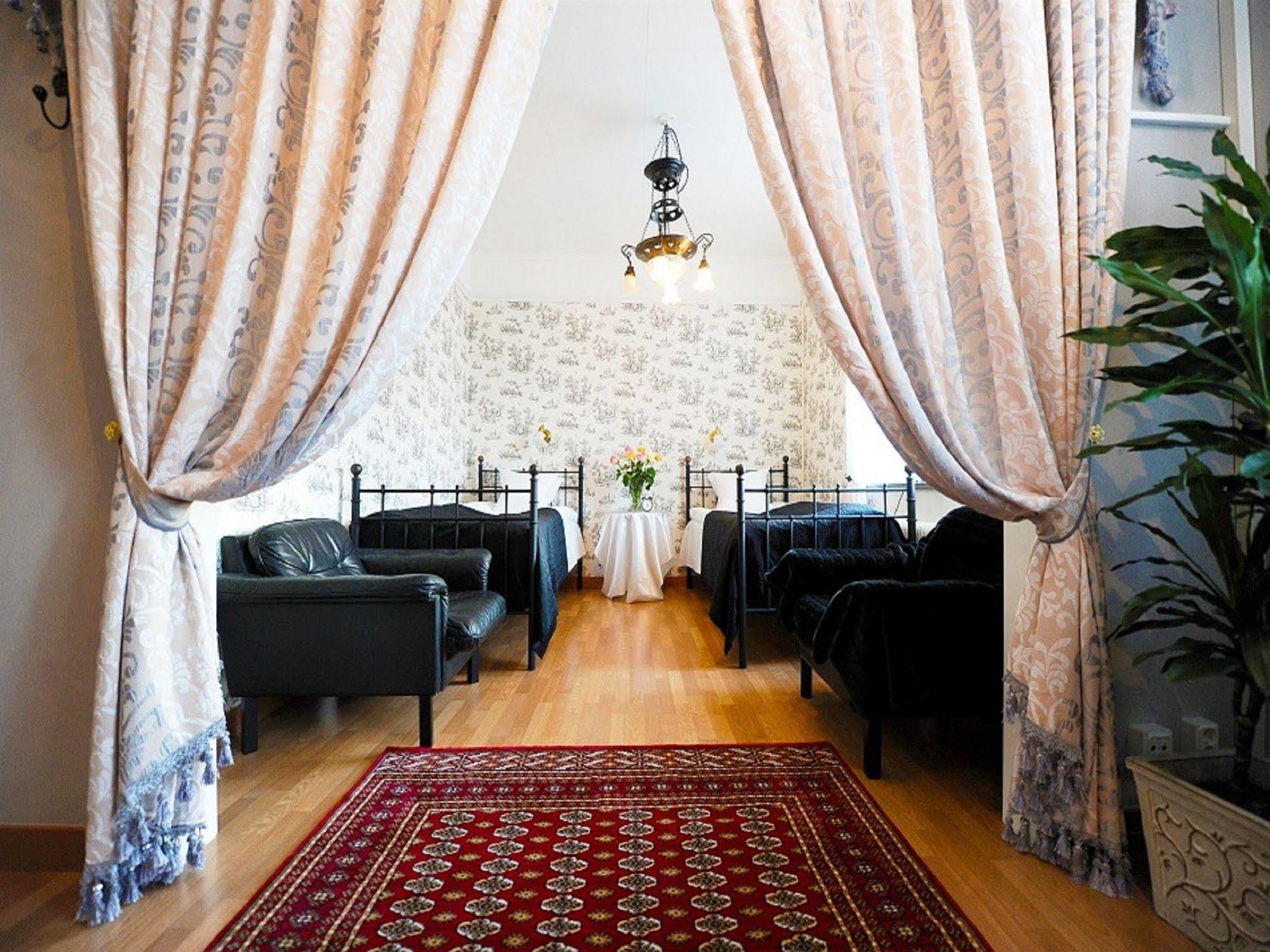 Hotell Laeckoe Lidköping Exteriér fotografie